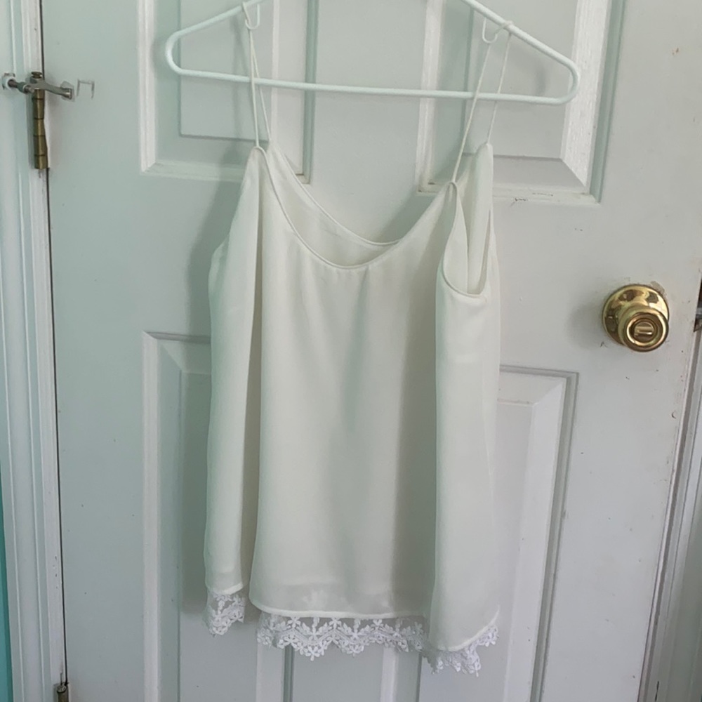 White tank top, with lace trimmed lining